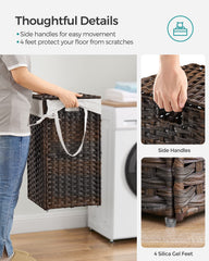 SONGMICS panier plié illustrant rangement compact et gain d'espace