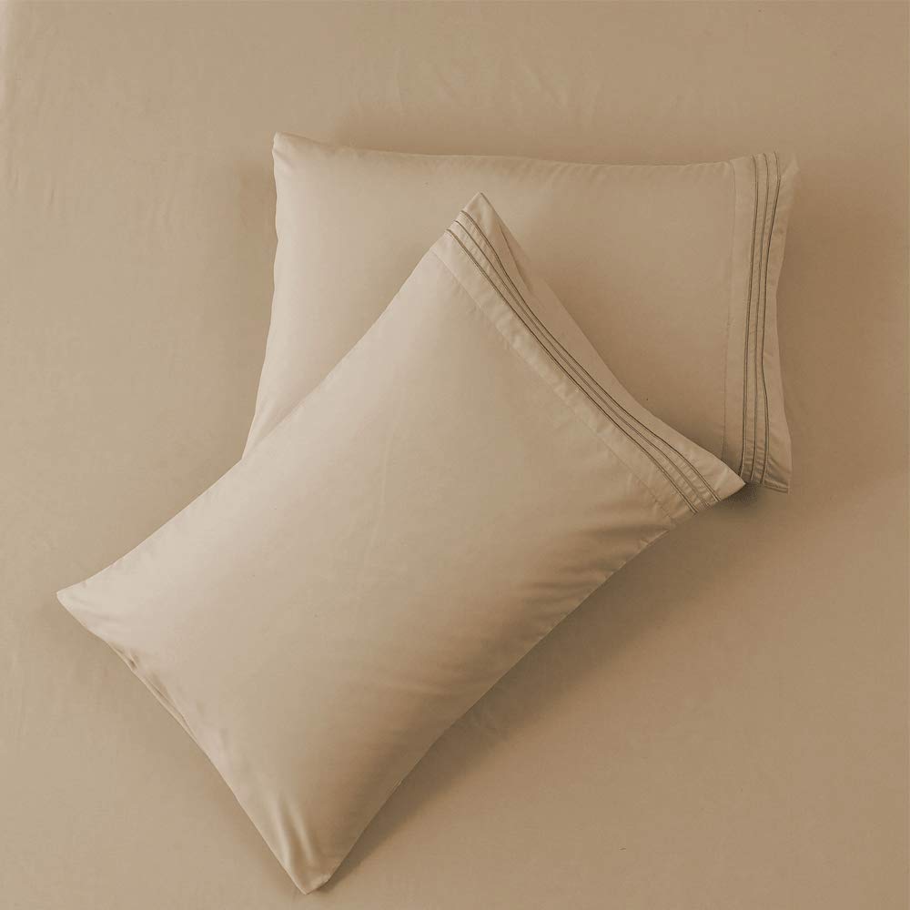 SONORO KATE draps en usage sur lit, aspect net et accueillant