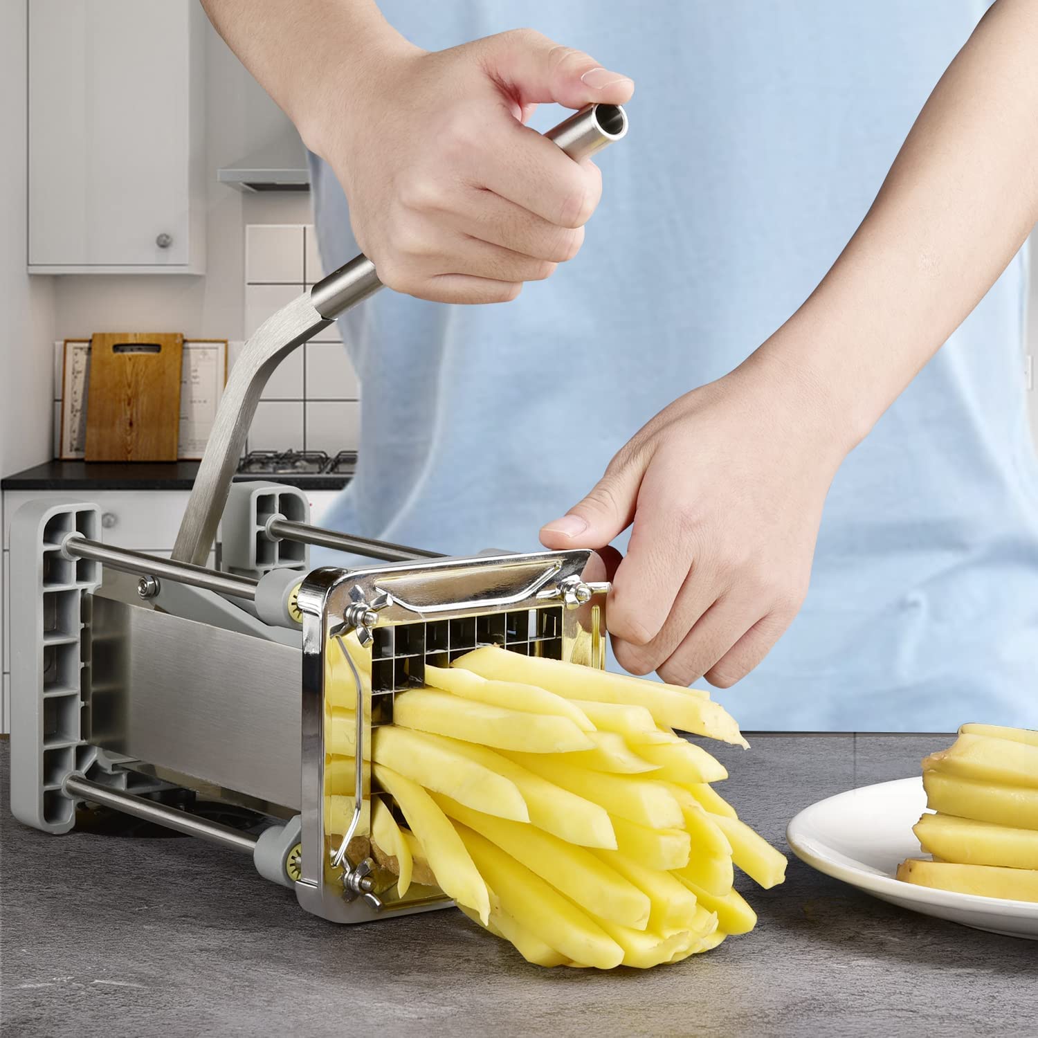 Sopito gros plan sur lame en acier illustrant coupe précise et durable
