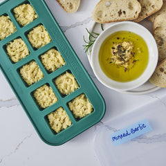 Souper Cubes moule avec couvercles empilés optimisant rangement