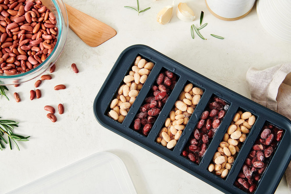 Souper Cubes moule rempli avec lignes de mesure pour portionnement précis