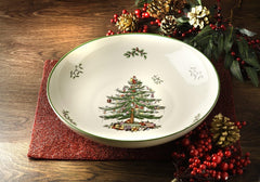 Gros plan motif Spode Christmas Tree mettant en valeur détails et finition