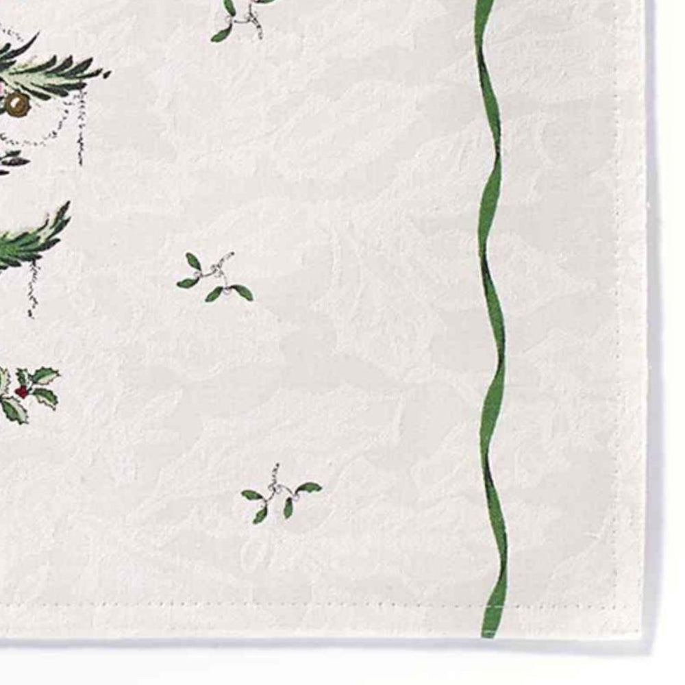 Spode nappe en situation sur table dressée pour Noël montrant ambiance chaleureuse et harmonisation déco