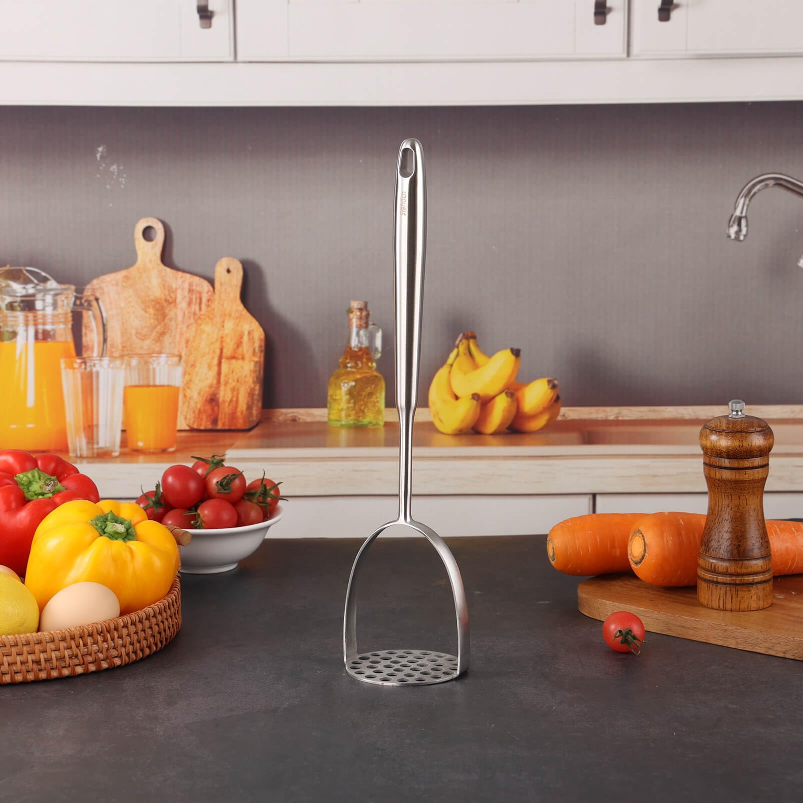 Standcn comparaison taille assiette montrant proportions et longueur