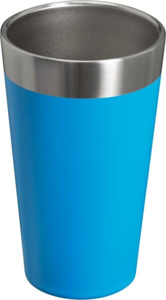 STANLEY gros plan texture acier inoxydable souligne solidité