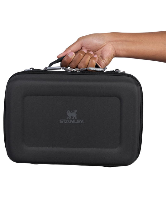 STANLEY gros plan sur la texture EVA résistante assurant protection contre écrasement