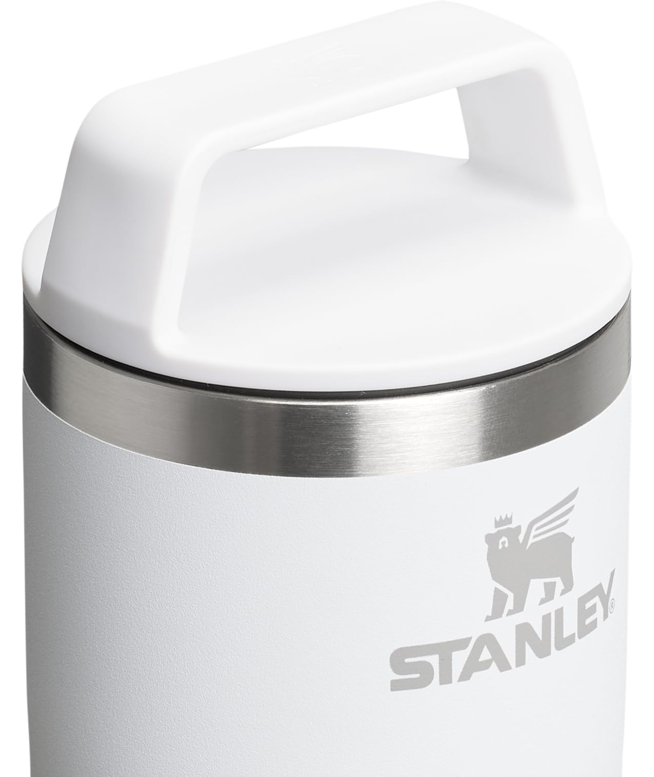 STANLEY mug placé dans porte-gobelet de voiture, maintien sécurisé en trajet