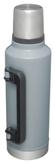 Stanley couvercle tasse étanche en usage offrant service pratique
