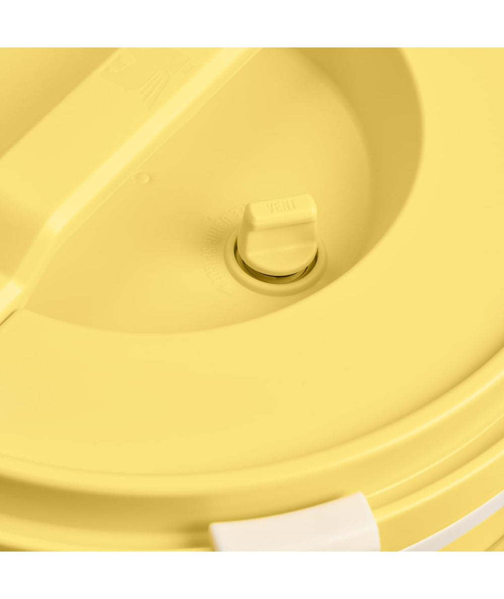 STANLEY comparaison d'échelle montrant taille 2 gallons pratique