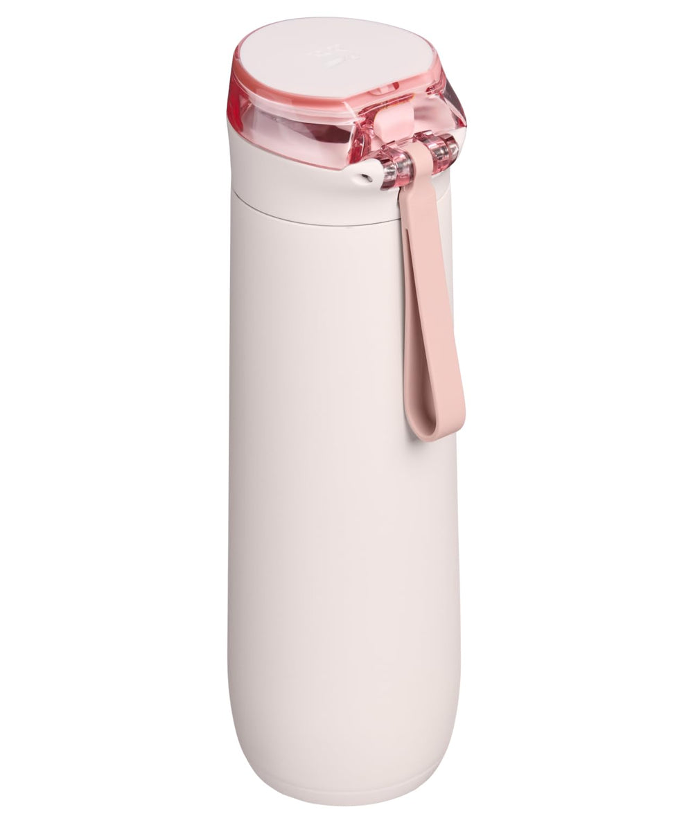 STANLEY Flowstate embout ouvert détail montrant l’accès rapide et hygiénique