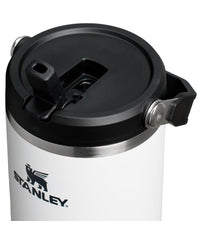 STANLEY IceFlow 2.0 gros plan sur le bec Flip Straw pour une hydratation rapide