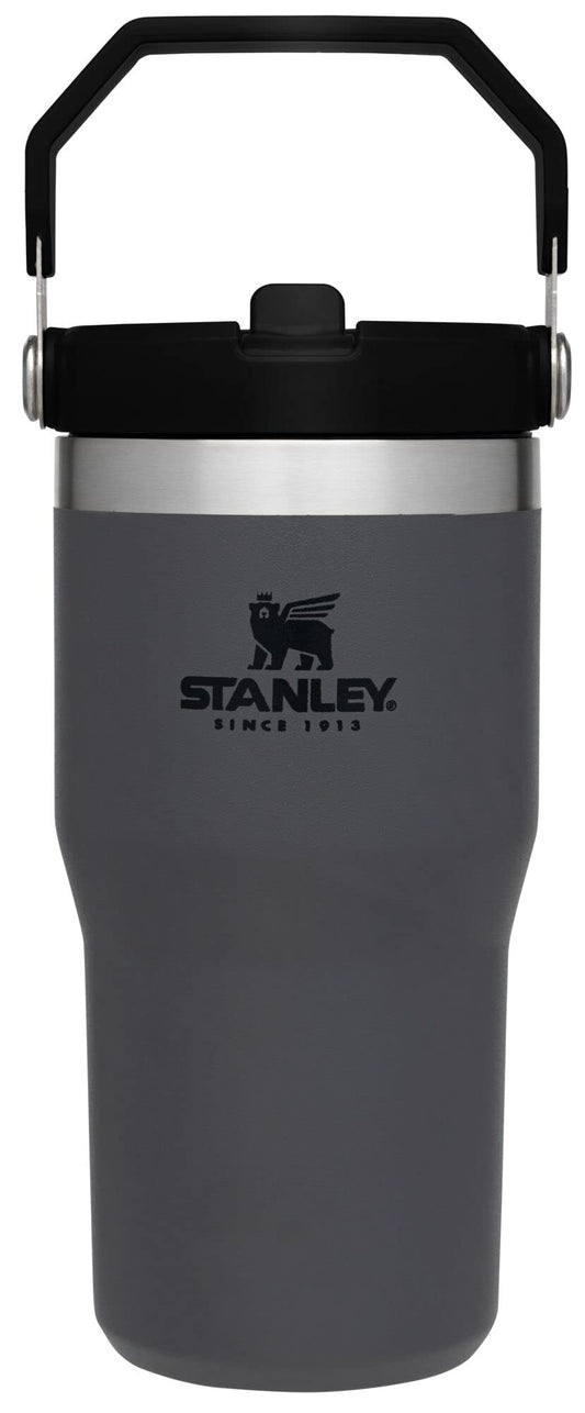 STANLEY vue avant du tumbler montrant la forme ergonomique et la capacité 20 oz