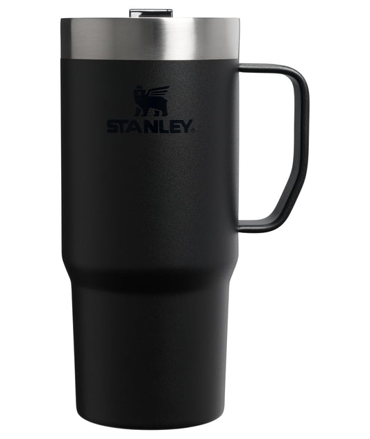 STANLEY vue de face du mug 16 oz, design robuste et portable