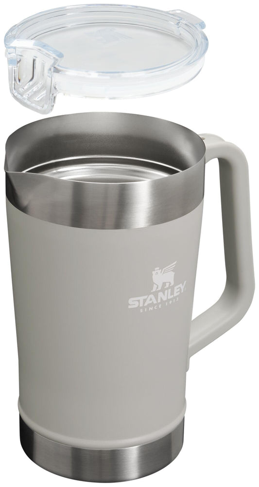 Stanley gros plan acier inox 18/8 mettant en avant durabilité et propreté