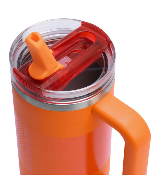 STANLEY gros plan du couvercle Flipstraw pour boire sans renverser