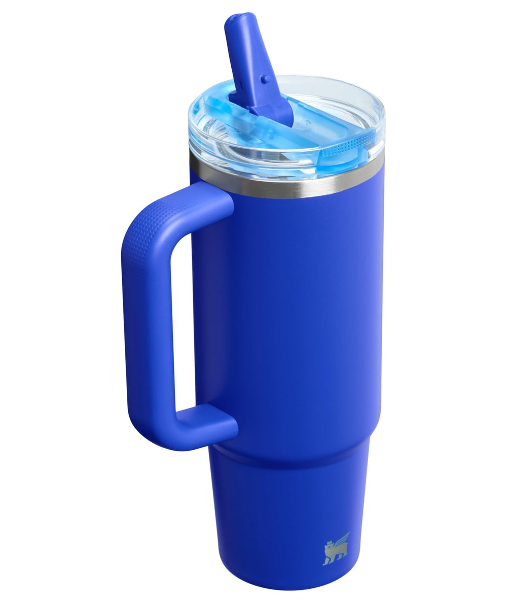 STANLEY Quencher couvercle Flipstraw ouvert montrant paille rétractable facile à boire