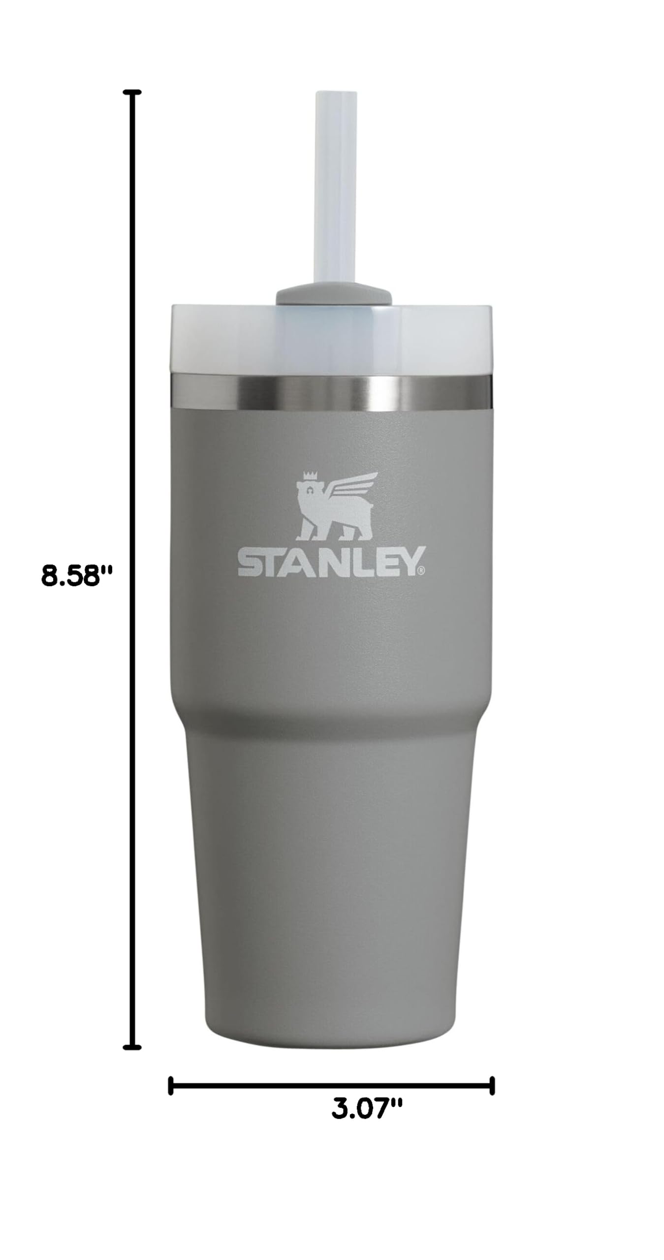 STANLEY Quencher comparé à une main pour montrer l’échelle compacte 14 oz
