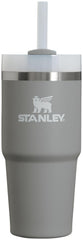 STANLEY Quencher 14 oz face avant montrant la finition stone et design robuste