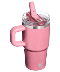 STANLEY paille Flipstraw relevée illustrant l'accès rapide à la boisson et la fermeture anti-éclaboussures
