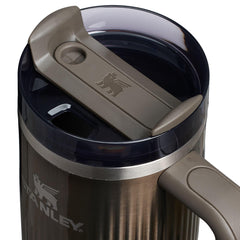 STANLEY détail de l'anse comfort-grip offrant une prise sûre et ergonomique