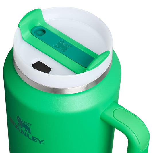 Stanley Quencher H2.0 gros plan du couvercle FlowState pour boire sans éclaboussures