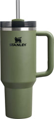 STANLEY Quencher H2.0 face avant montrant la couleur Dried Pine et capacité 40 oz
