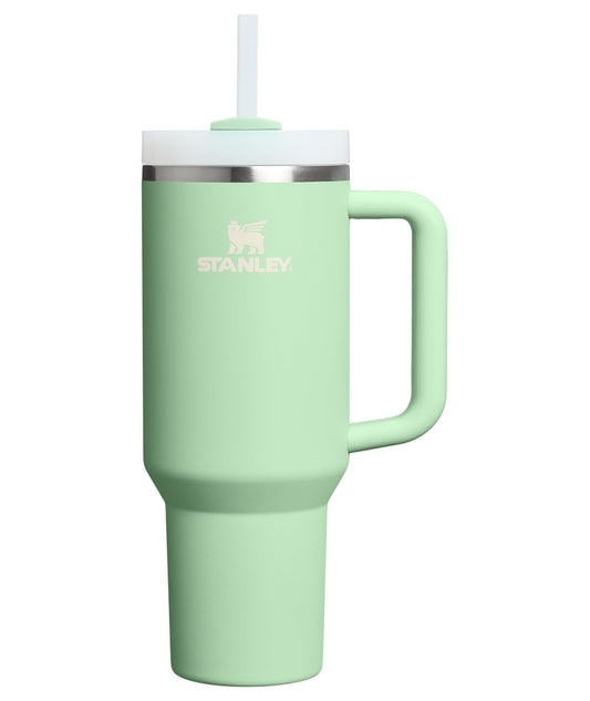 STANLEY Quencher H2.0 face avant pistache montrant design robuste et couleur attrayante