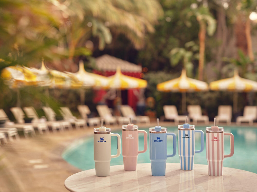 STANLEY tumbler utilisé lors d’une séance de sport, hydratation facile et rapide