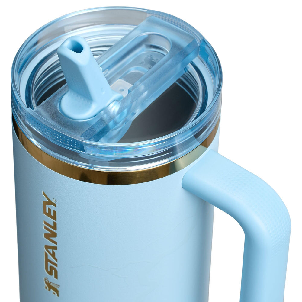 STANLEY Quencher bouchon Flip Straw détaillé montrant anti-fuite pratique