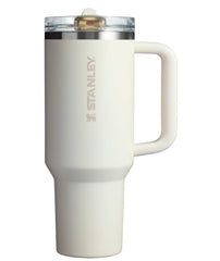 STANLEY vue avant du tumbler crème montrant design durable et capacité