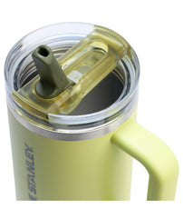 STANLEY Quencher ProTour gros plan poignée texturée assurant prise confortable