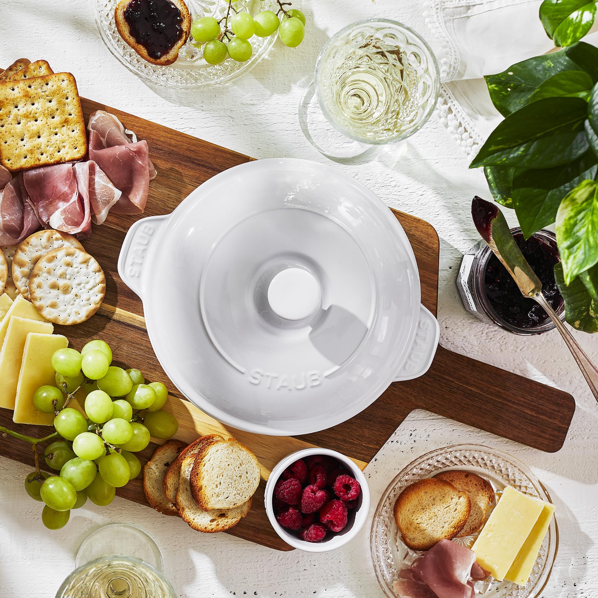 STAUB comparaison taille montrant dimensions et échelle pratique