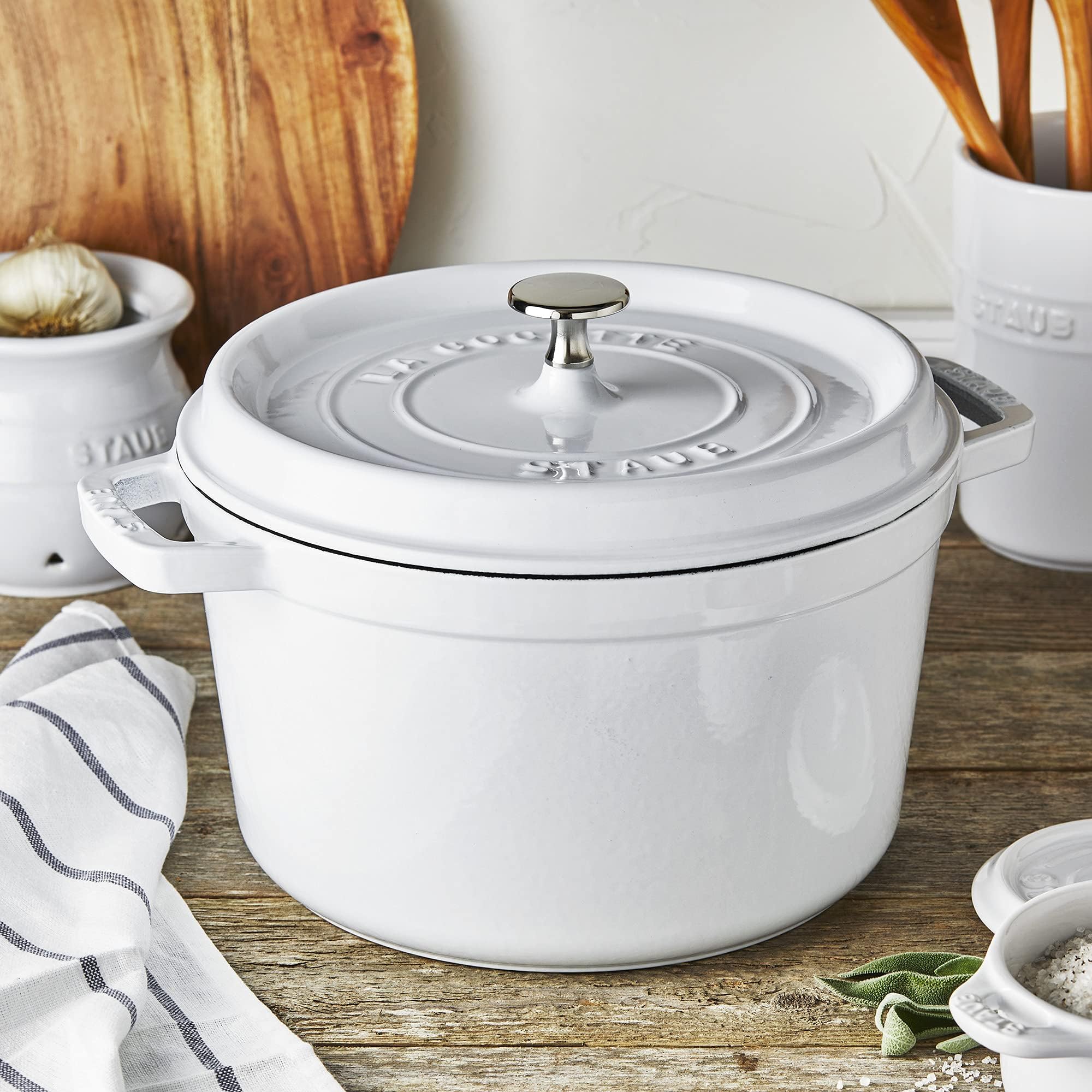 STAUB cocotte sur plaque induction, compatibilité et performance chauffante