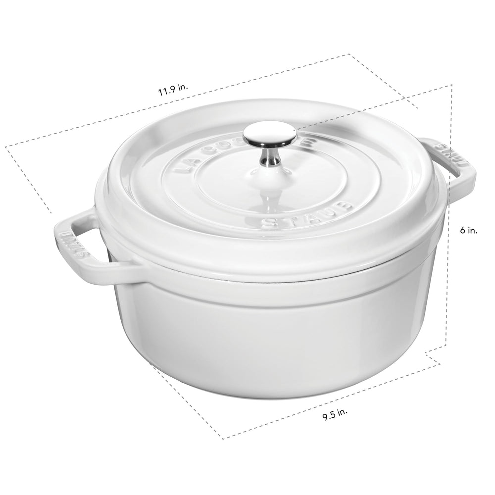 STAUB cocotte en service, plat mijoté présenté directement à table