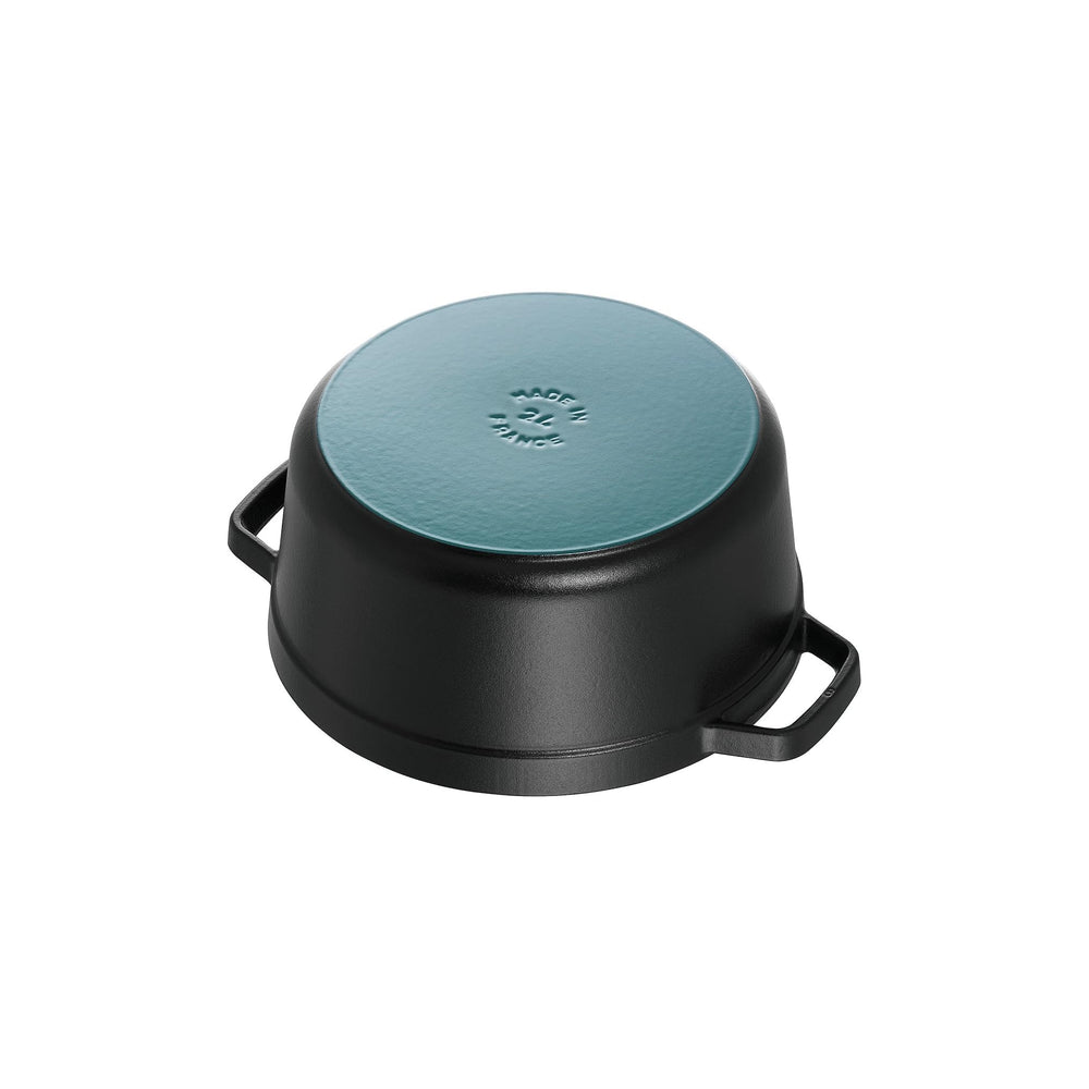 STAUB cocotte en train de mijoter ragoût pour cuisson lente savoureuse