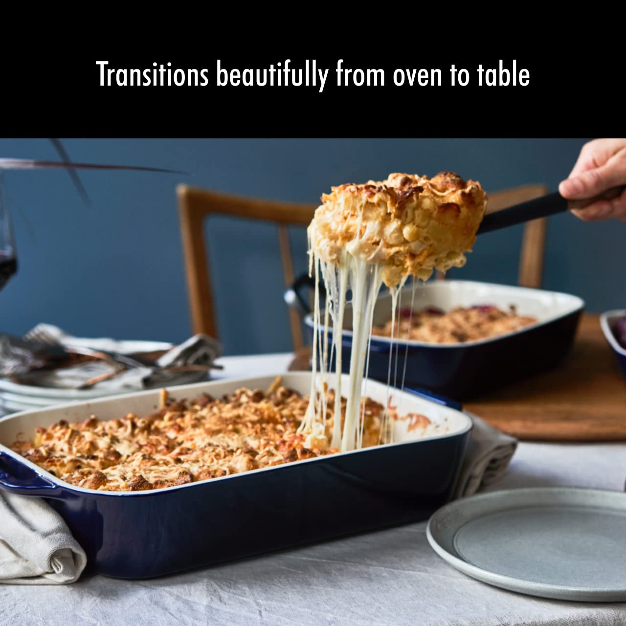 Staub plats empilés pour un rangement compact et gain de place