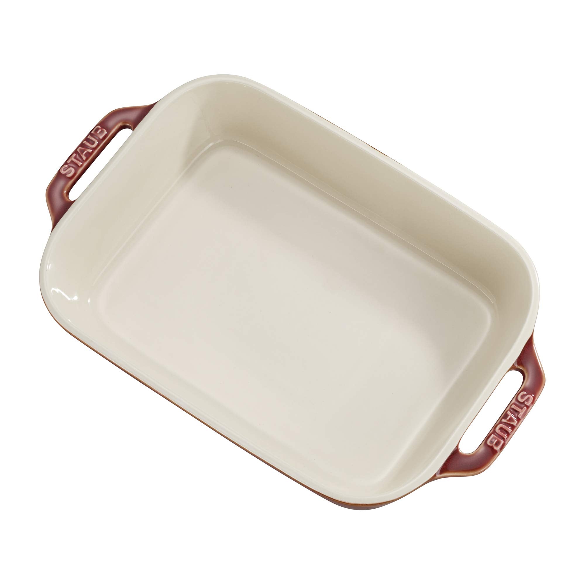 STAUB gros plan émaillage vitreux montre résistance et finition