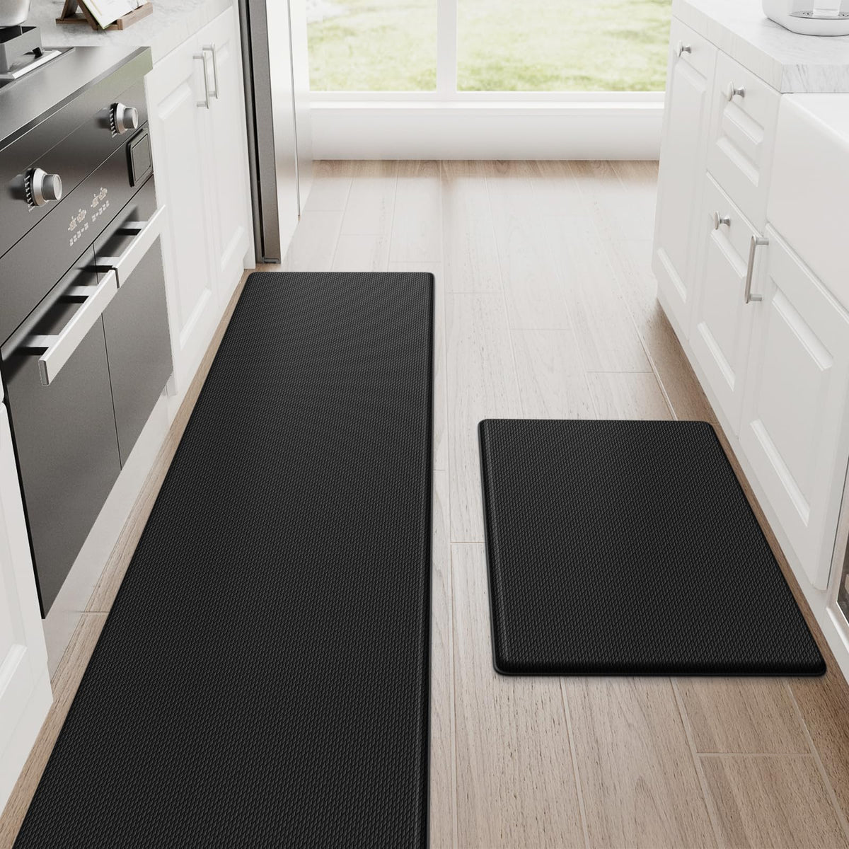 StepRite vue du pack de deux tapis noirs, confort immédiat pour la cuisine