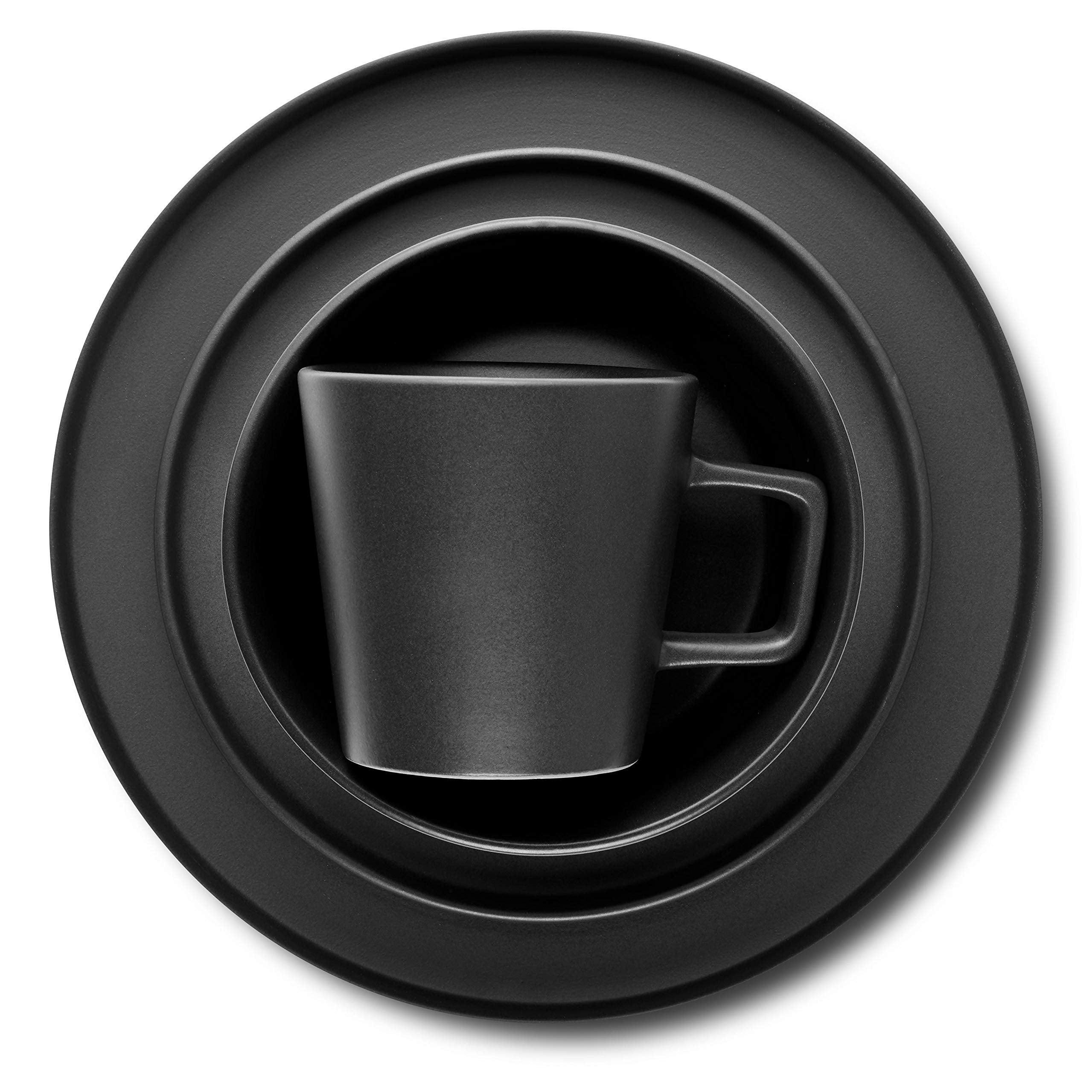 Stone Lain scène petit-déjeuner illustrant esthétique minimaliste au quotidien