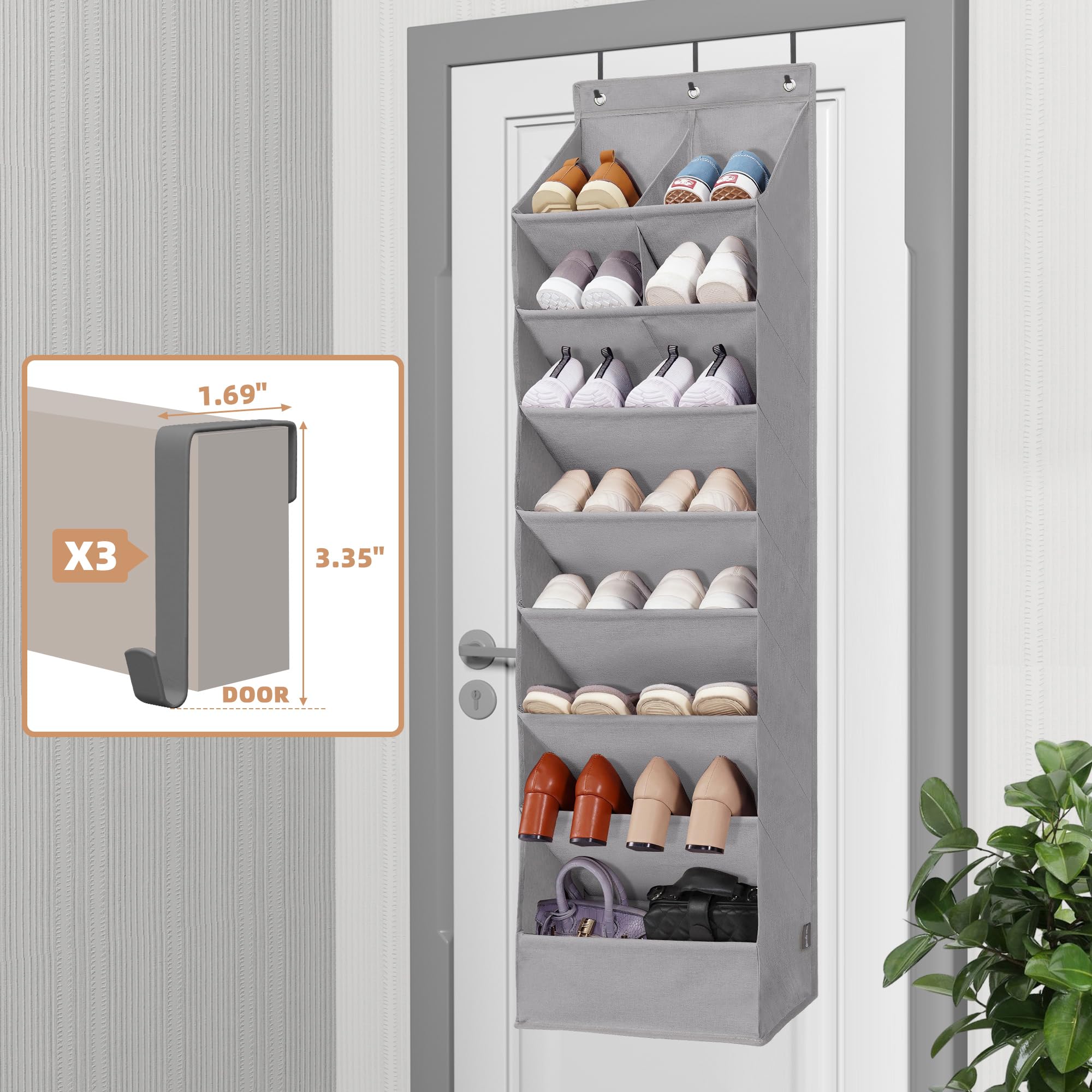 STORAGE MANIAC accroché sur porte optimise espace vertical