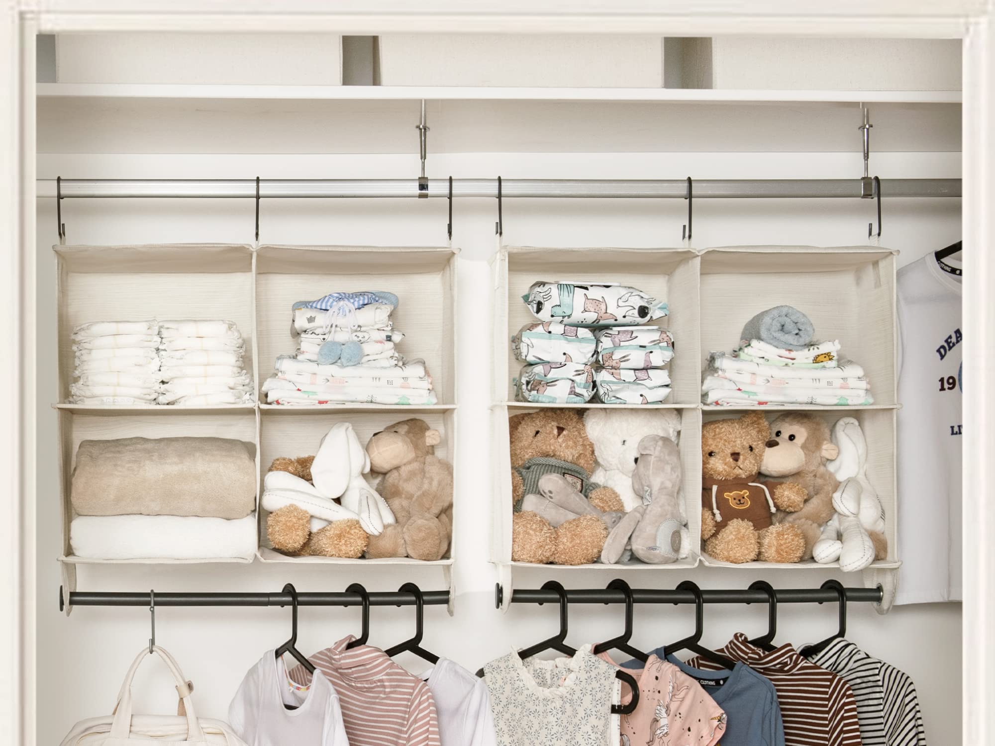 StorageWorks quatre compartiments pleins démontrant organisation efficace