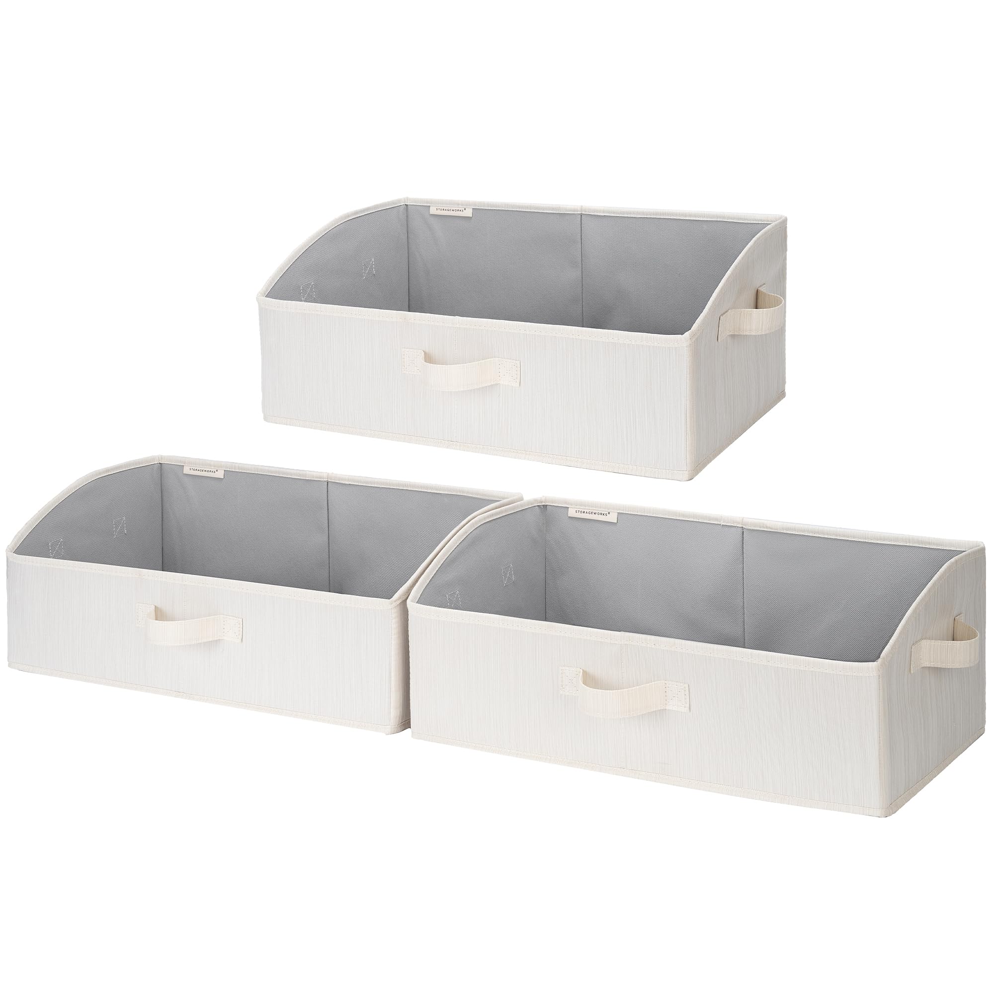 StorageWorks vue face avant des trois paniers beige pour accès rapide