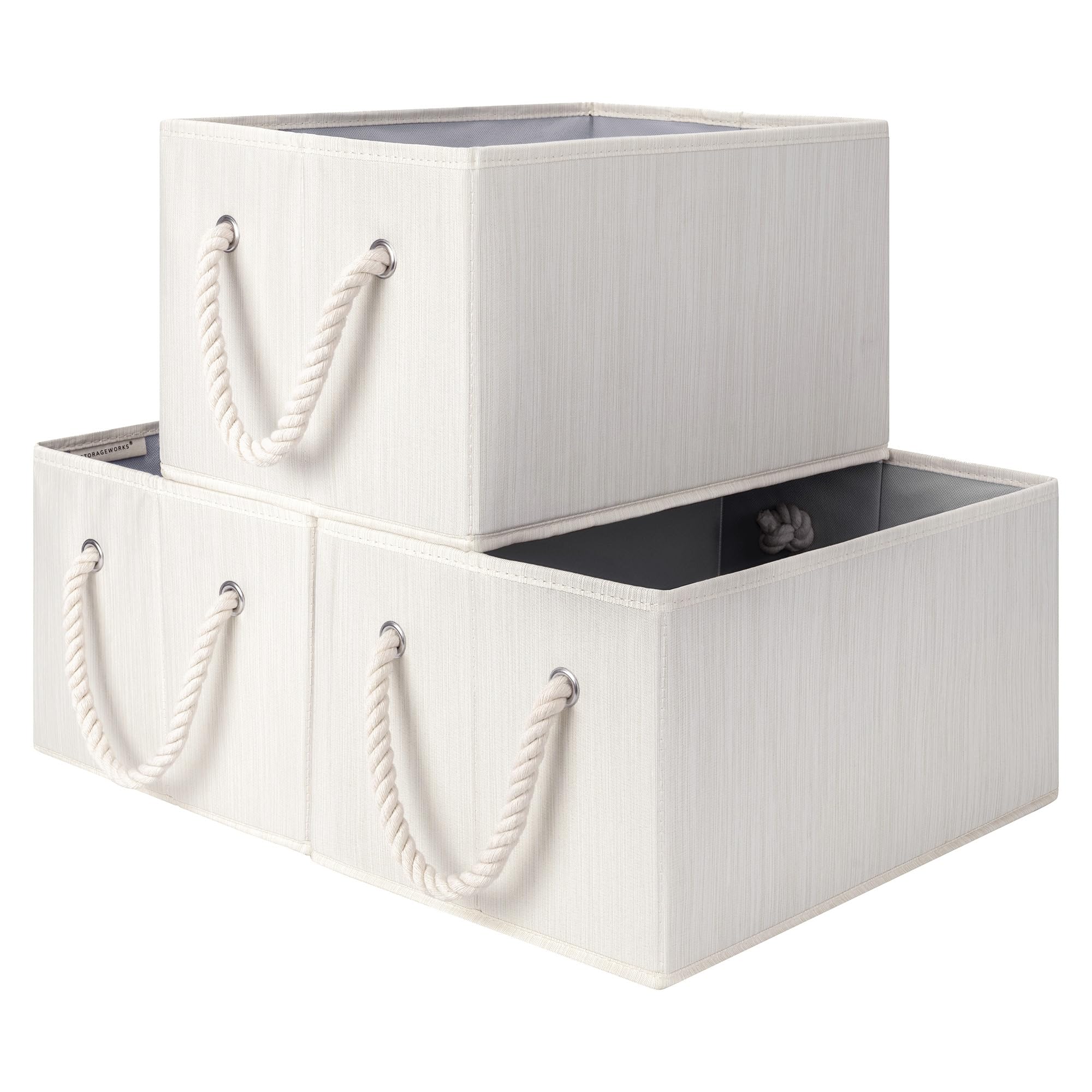 StorageWorks vue avant du lot de trois paniers beige blanc ivoire, organisation visible
