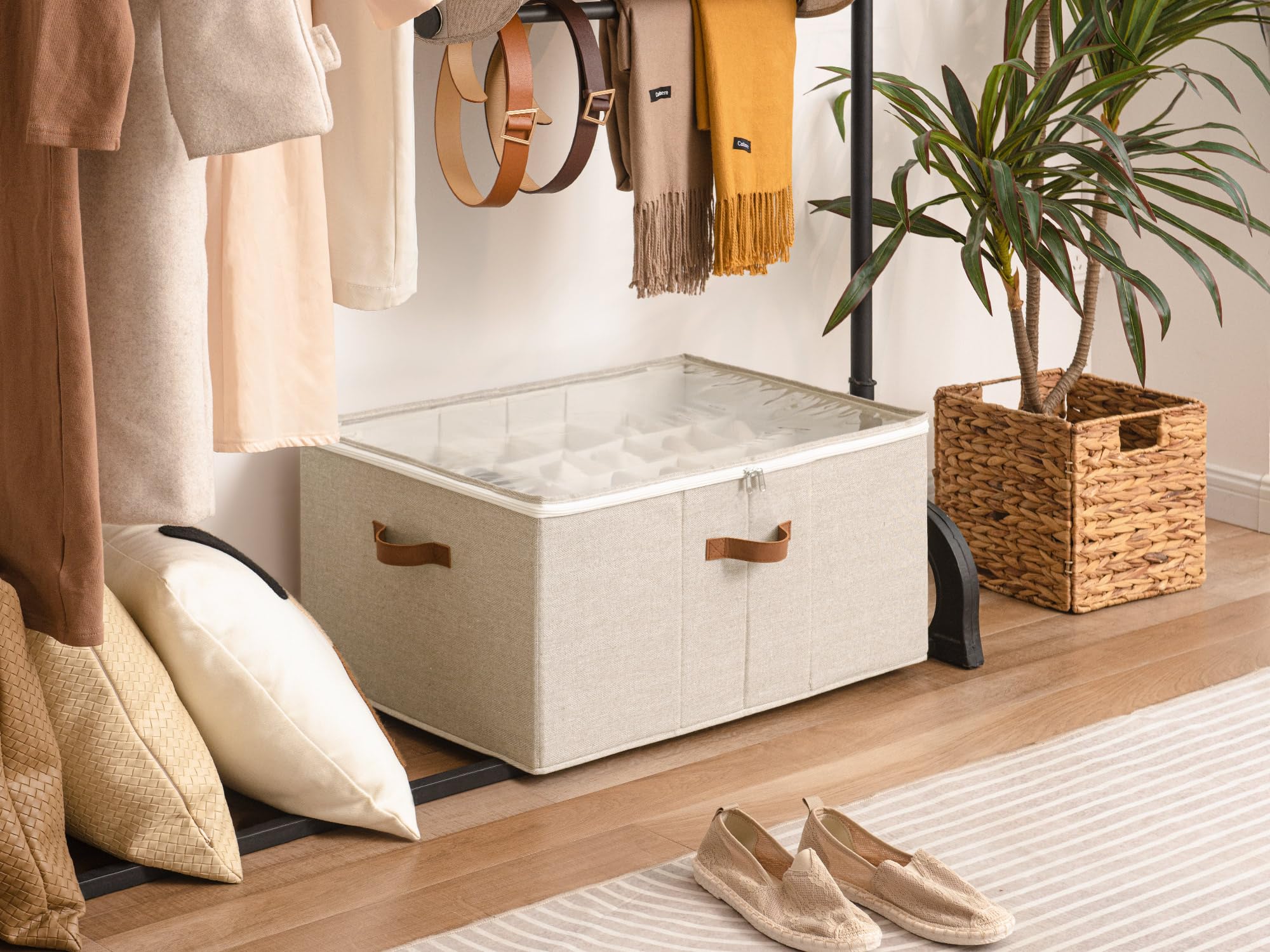 StorageWorks poignées et renforts démontrant solidité pour manutention facile