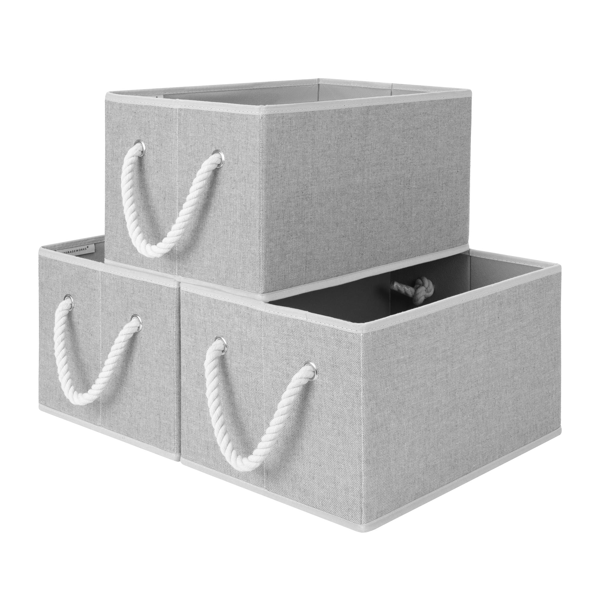 StorageWorks vue de face montrant les trois paniers gris et gain de place