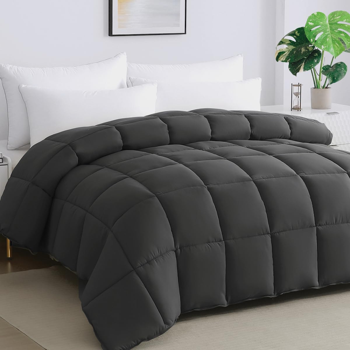 STWIENER face avant de la couette Alaskan King montrant surface ample et aspect moelleux