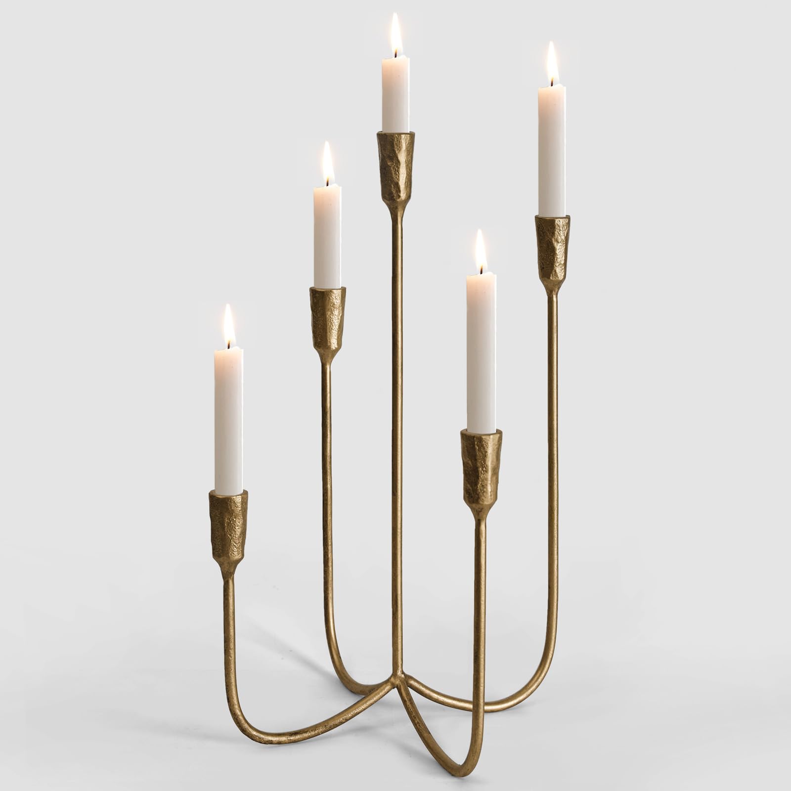 SUJUN candelabre cinq bras vue frontale apportant élégance décorative