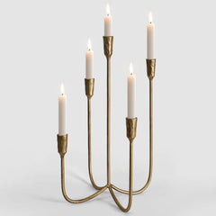 SUJUN candelabre cinq bras vue frontale apportant élégance décorative