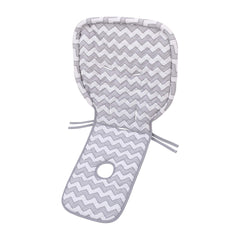 Sumersault housse installée sur chaise haute, confort visible pour bébé