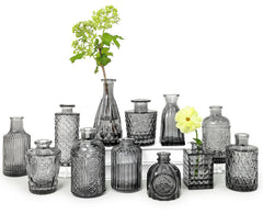 SUPMIND vue frontale du lot de 12 vases noirs, élégance pour table